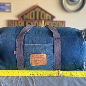 Levi’s duffel